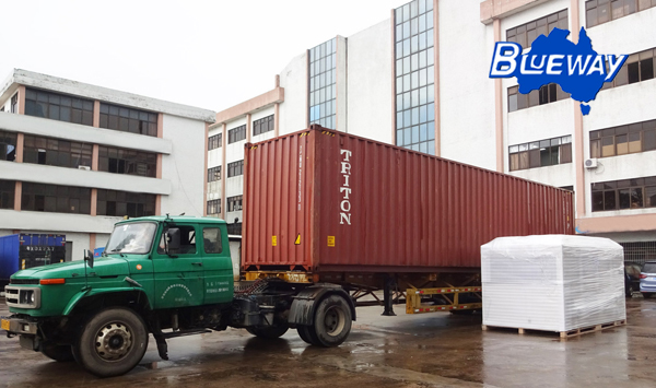 印尼100匹風(fēng)冷冷水機帶熱水收機組已順利出口