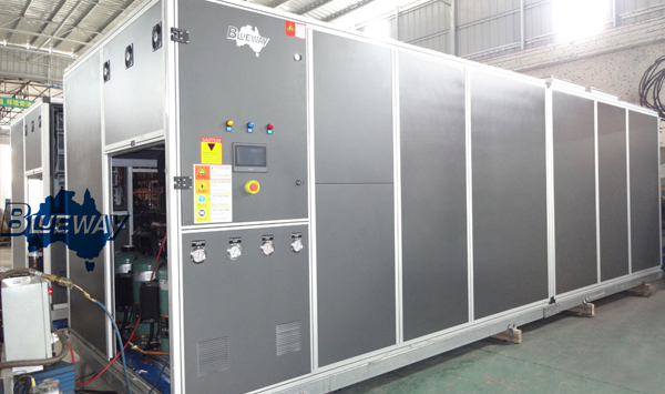 福建閩清游泳館的Blueway三集一體泳池除濕熱泵和商用熱水機已順利出貨