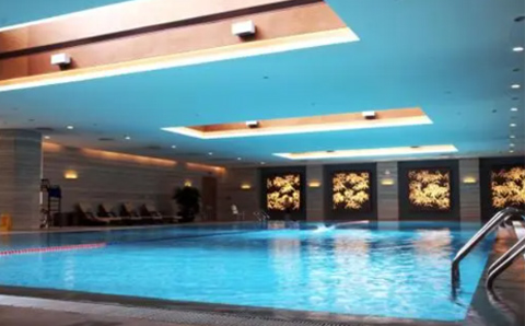 泳池多功能除濕熱泵,實現(xiàn)泳池環(huán)境和效益的雙重提升