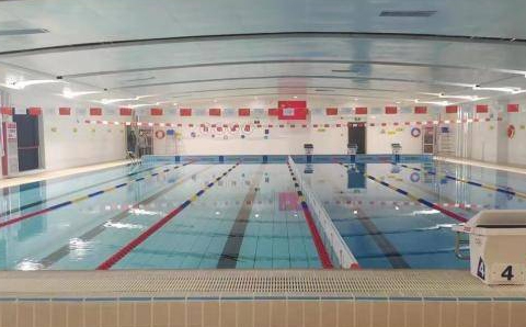 廣東浦路威空氣能熱泵：專為恒溫泳池打造的游泳池熱泵設備